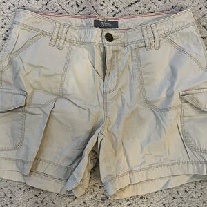 Natural Reflections Women's Beige Cargo Shorts